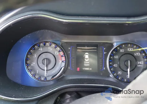 2015 Chrysler 200 S z USA, uszkodzony, nr VIN 1C3CCCBB5FN657977